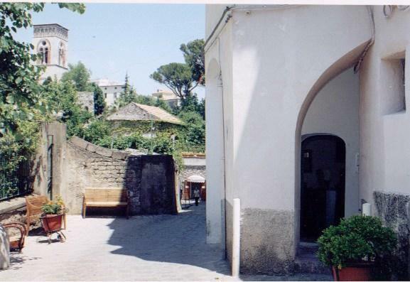 Вилла Il Cortile Равелло Экстерьер фото